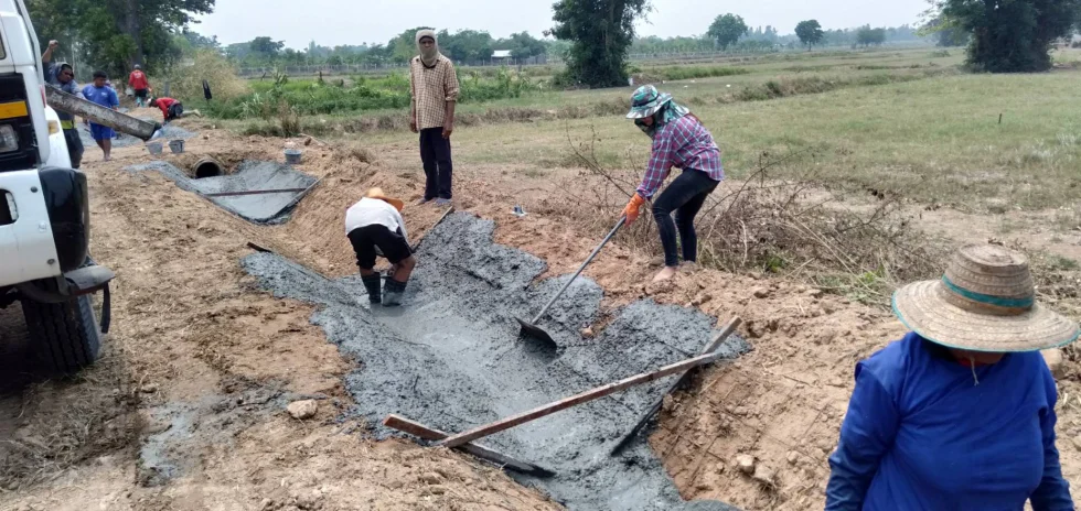 [บทความ] “เสริมพลังบวก สร้างปฏิสัมพันธ์ชุมชน” เปรี้ยวใจ น้องใหม่ไฟแรง พนักงานโควิด-2 ปิดทองหลังพระ